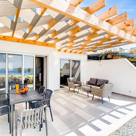 Βίλα Wave Blue By Ezoria