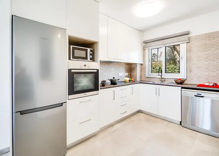 Wave Blue By Ezoria * Klorakas