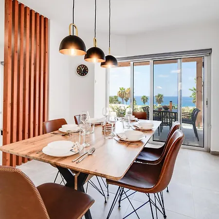 Wave Blue By Ezoria Villa Hlóraka