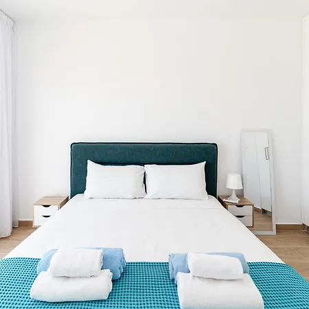 Villa Wave Blue By Ezoria *